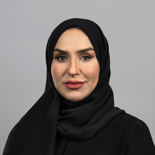 leader image